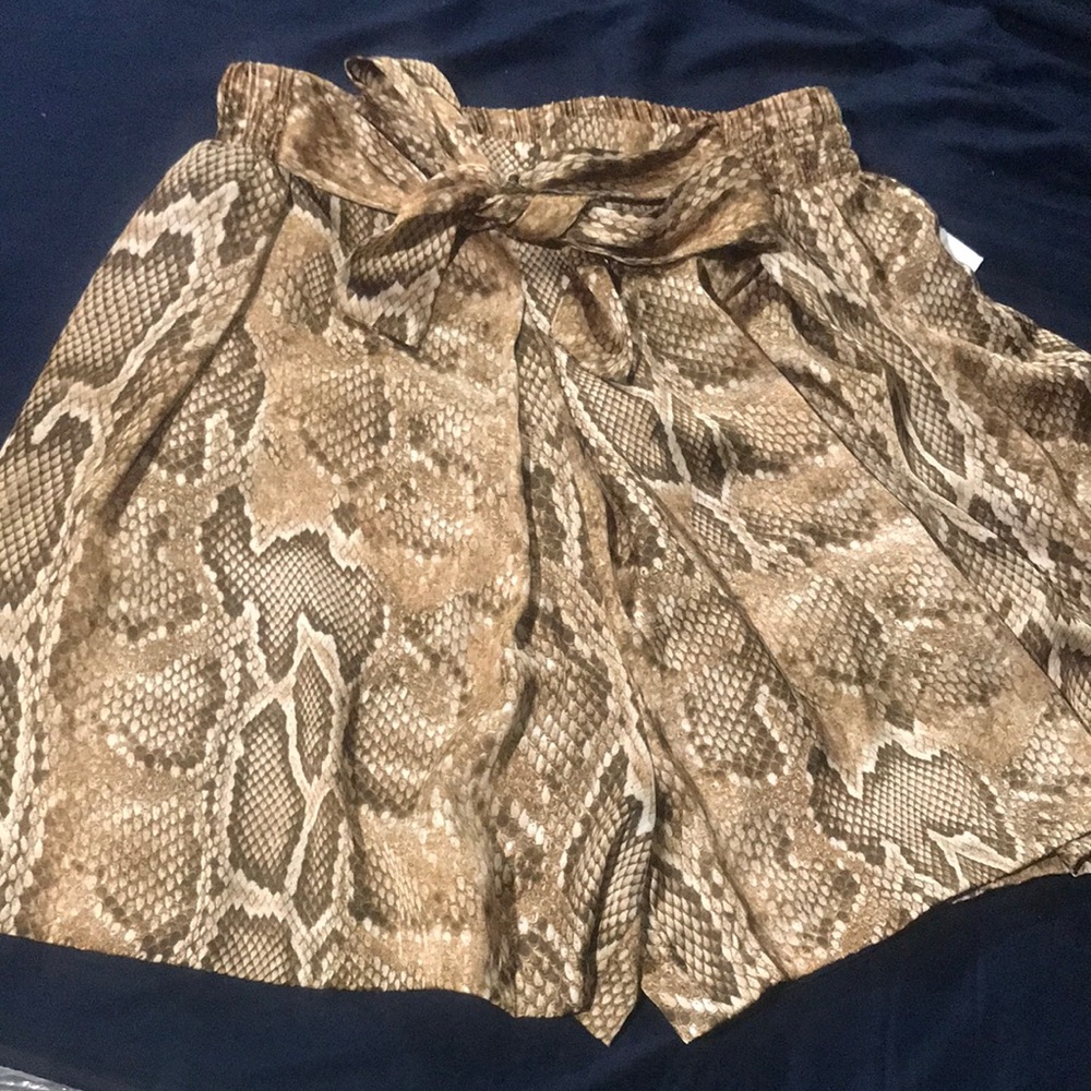 Brown Snake Print Women's Shorts